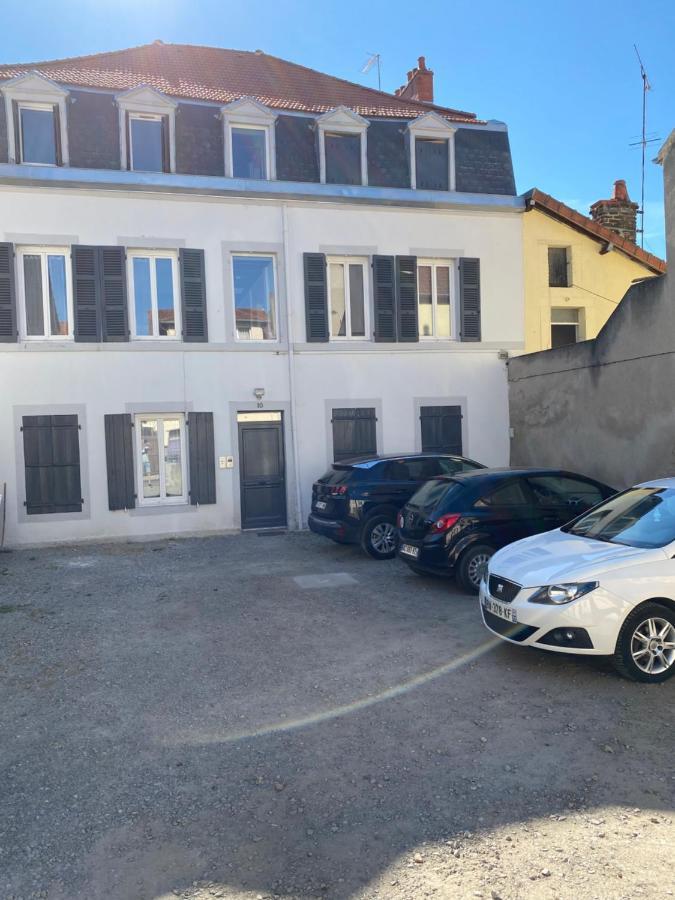 La Batisse De Chabot N°8 Daire Montluçon Dış mekan fotoğraf